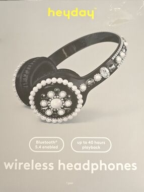 Heyday Black Bedazzled Wireless Bluetooth Headphones